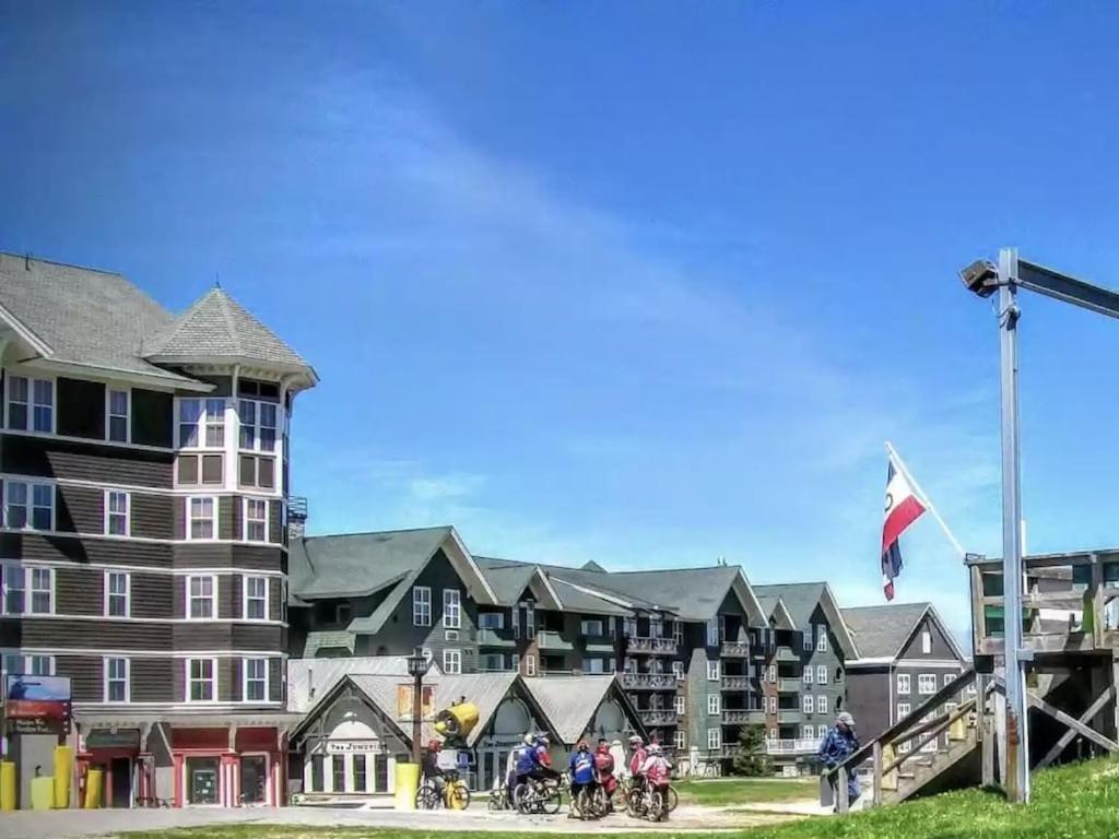Enjoy The Long Range View, Ski In N Out Top Of The Mountain Condo Snowshoe Exterior photo